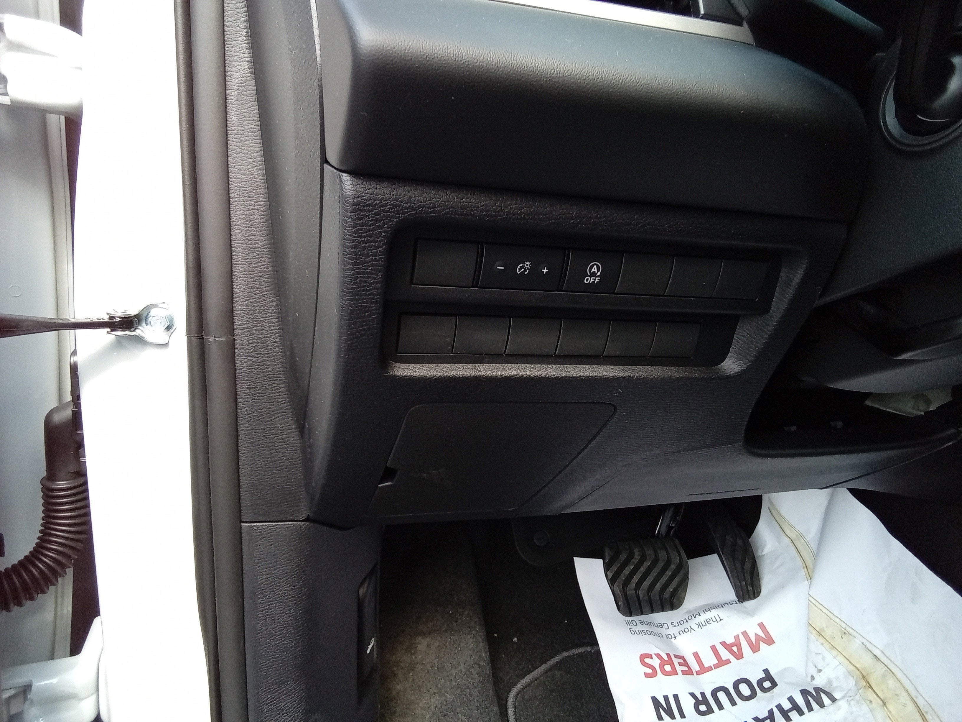 2026 Mitsubishi Outlander ES