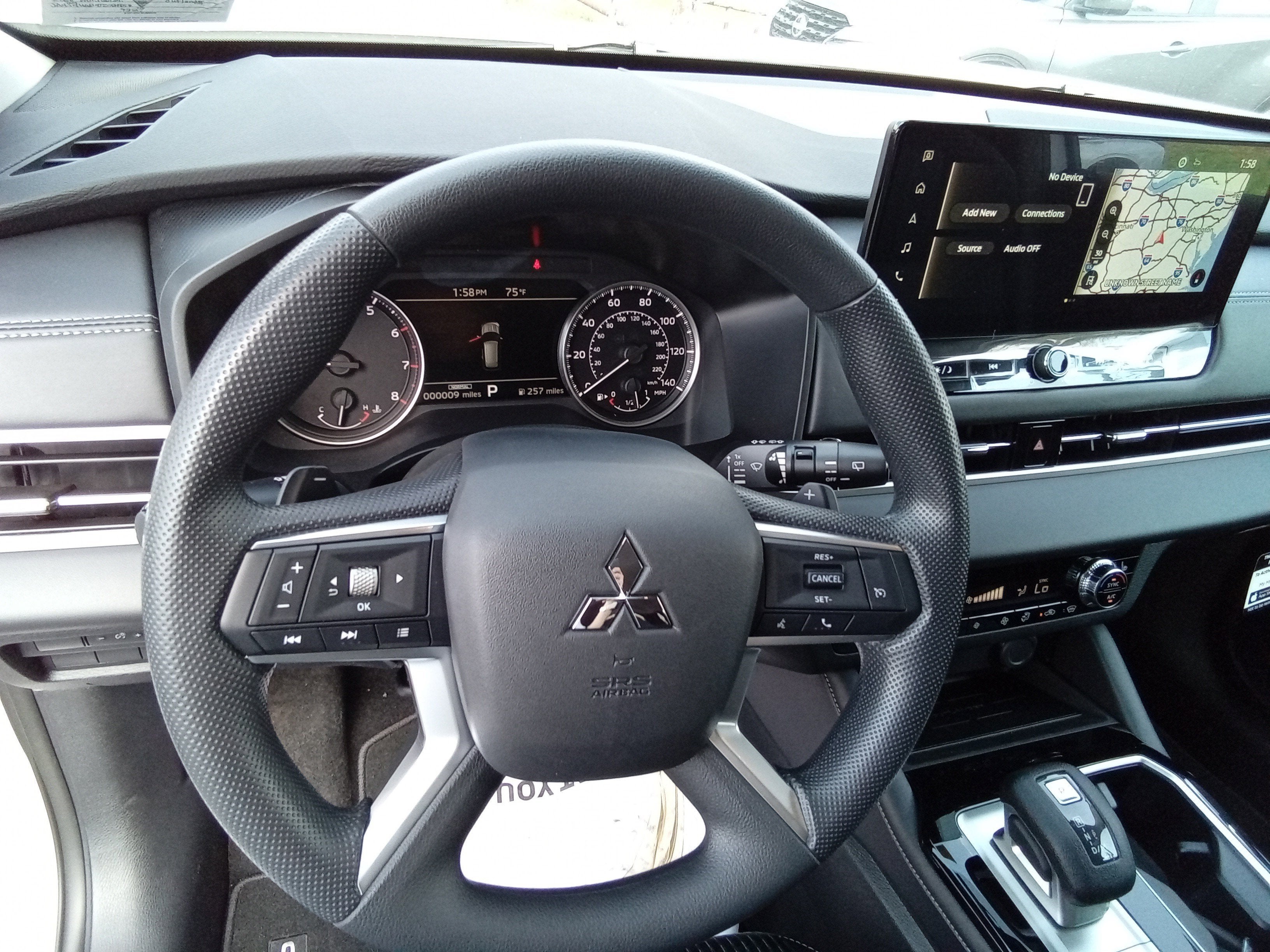 2026 Mitsubishi Outlander ES