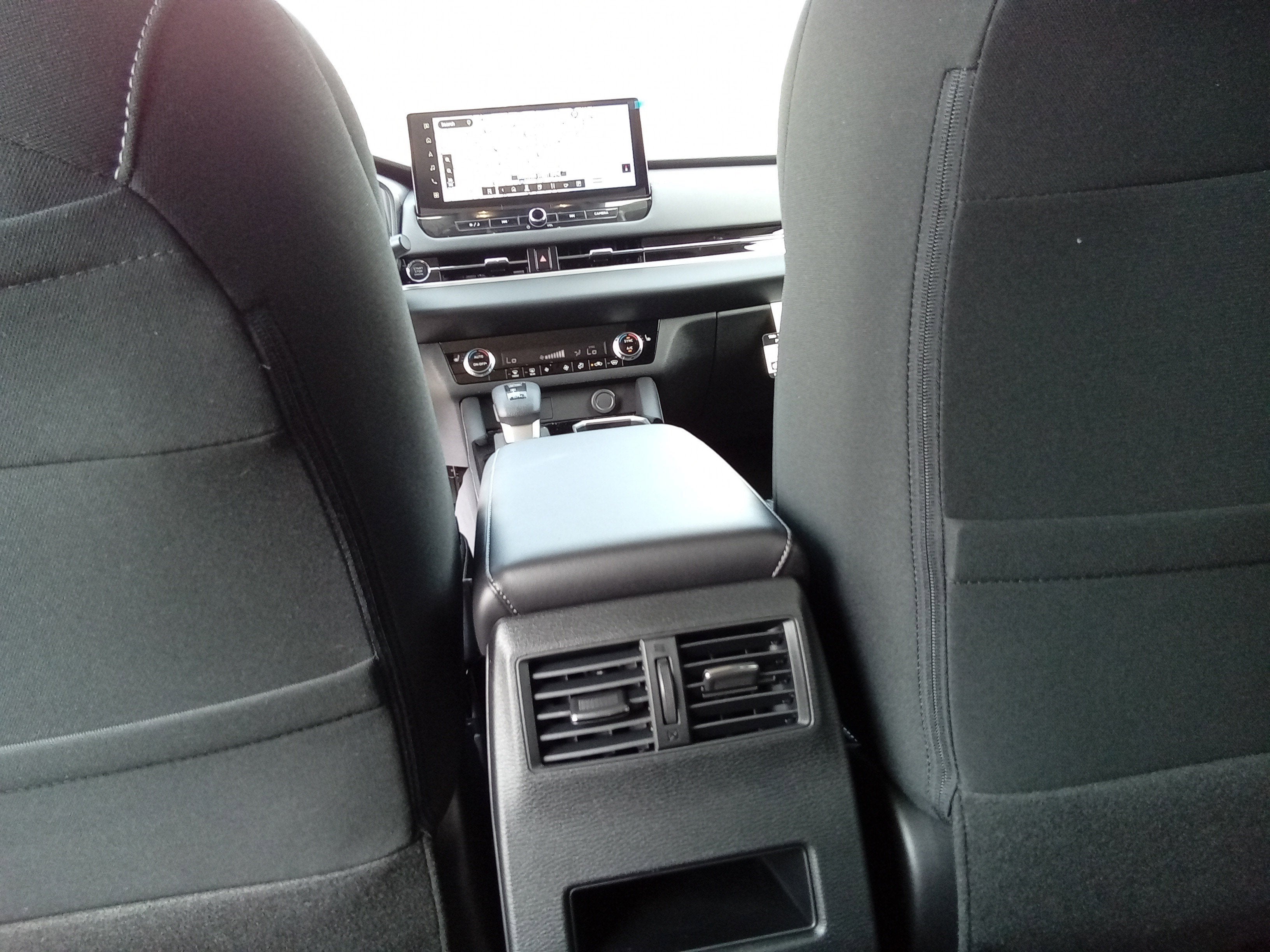 2026 Mitsubishi Outlander ES