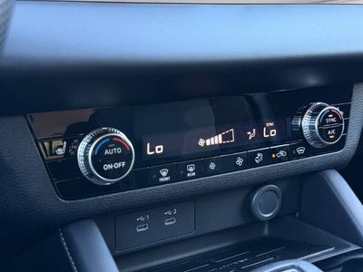 2026 Mitsubishi Outlander ES