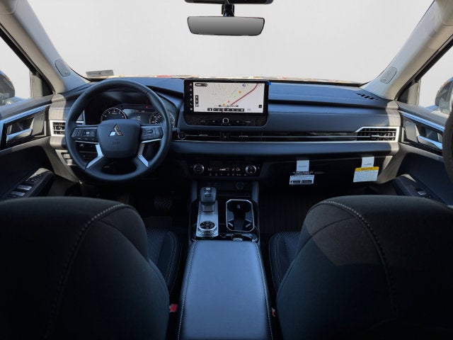 2026 Mitsubishi Outlander ES