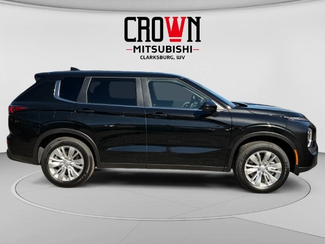 2026 Mitsubishi Outlander ES