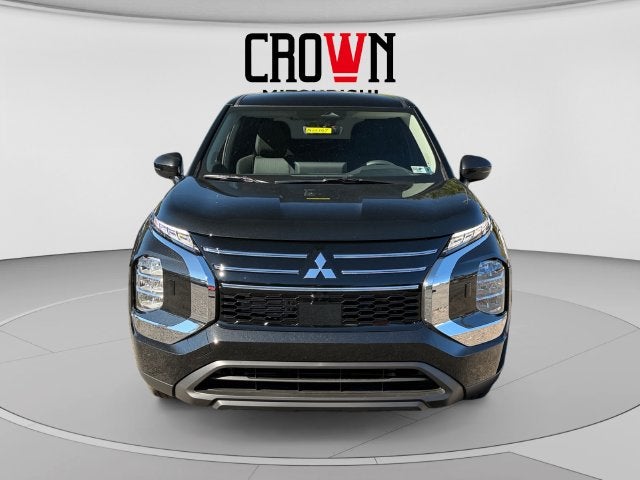2026 Mitsubishi Outlander ES