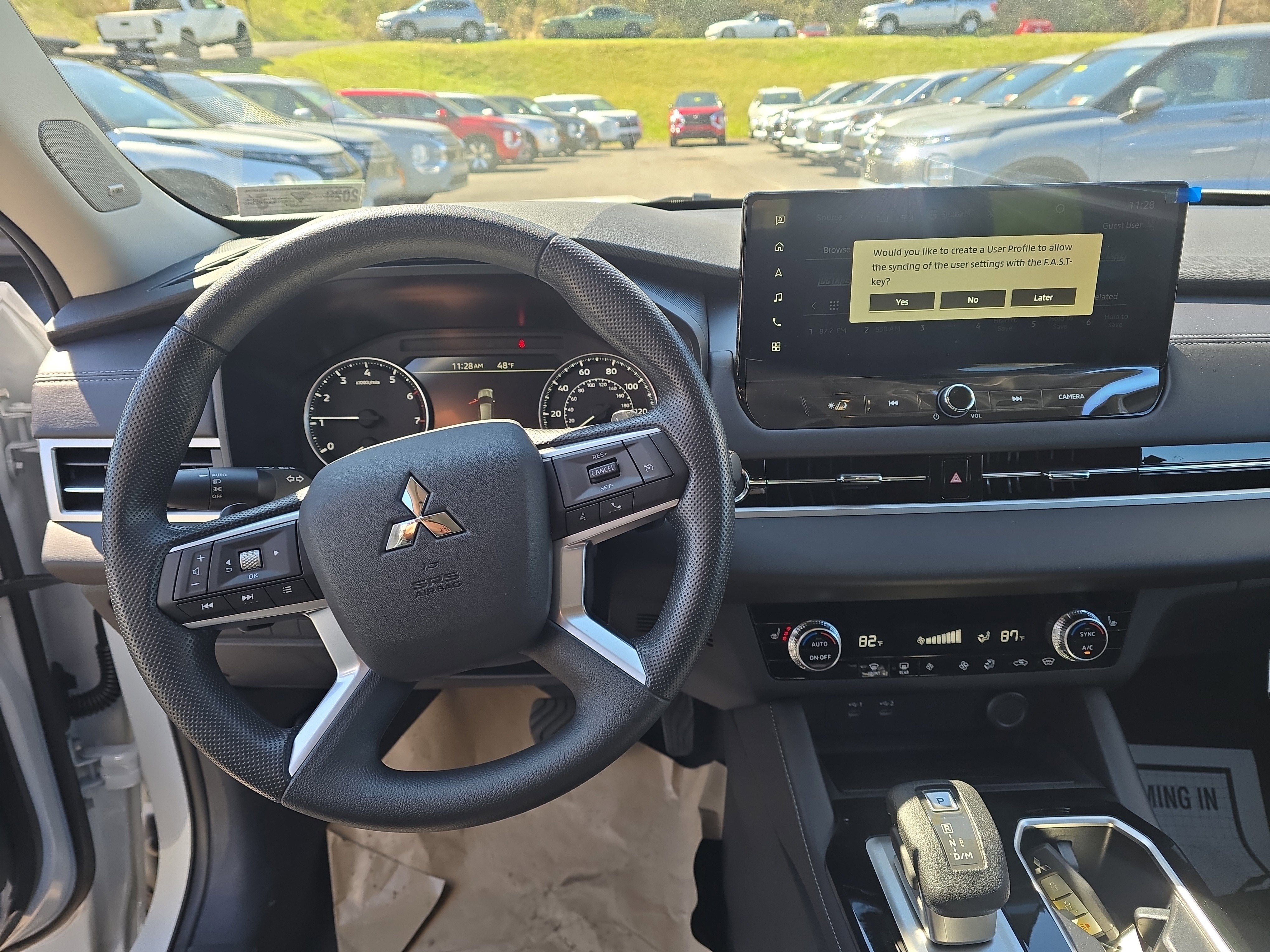 2026 Mitsubishi Outlander ES