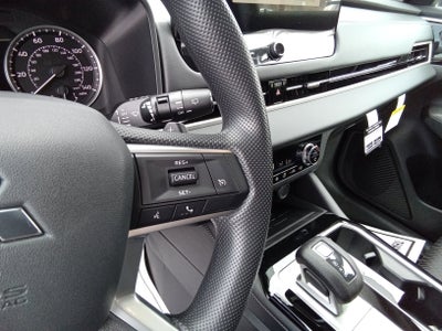 2026 Mitsubishi Outlander ES