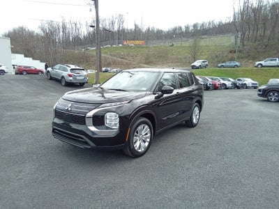 2026 Mitsubishi Outlander ES