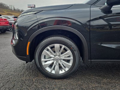 2026 Mitsubishi Outlander ES