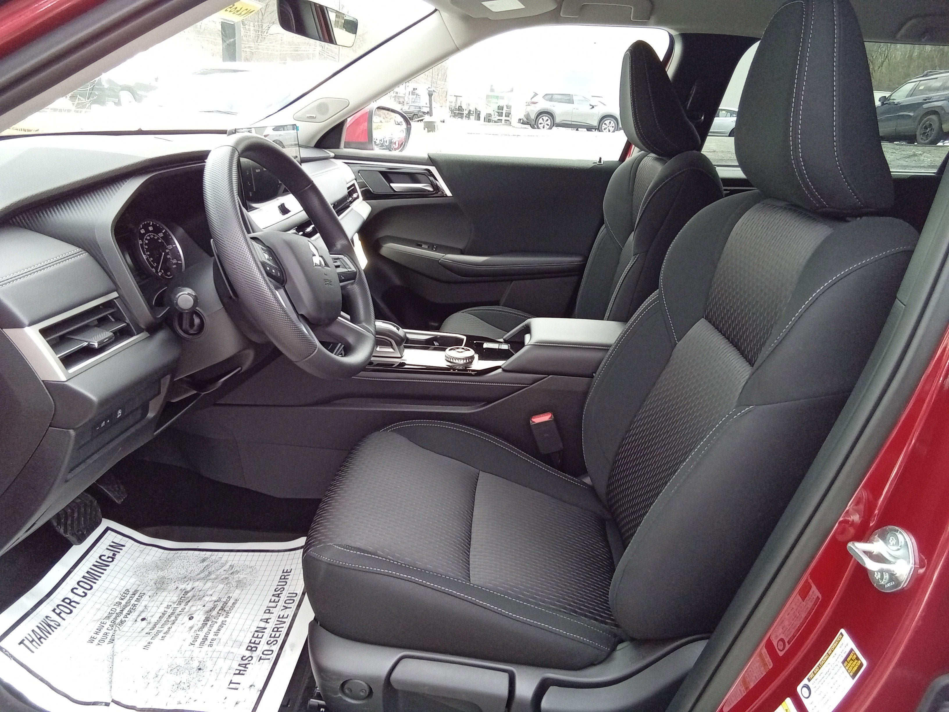 2026 Mitsubishi Outlander ES