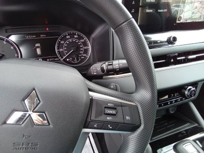 2026 Mitsubishi Outlander ES