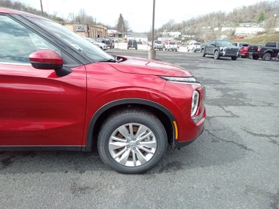 2026 Mitsubishi Outlander ES