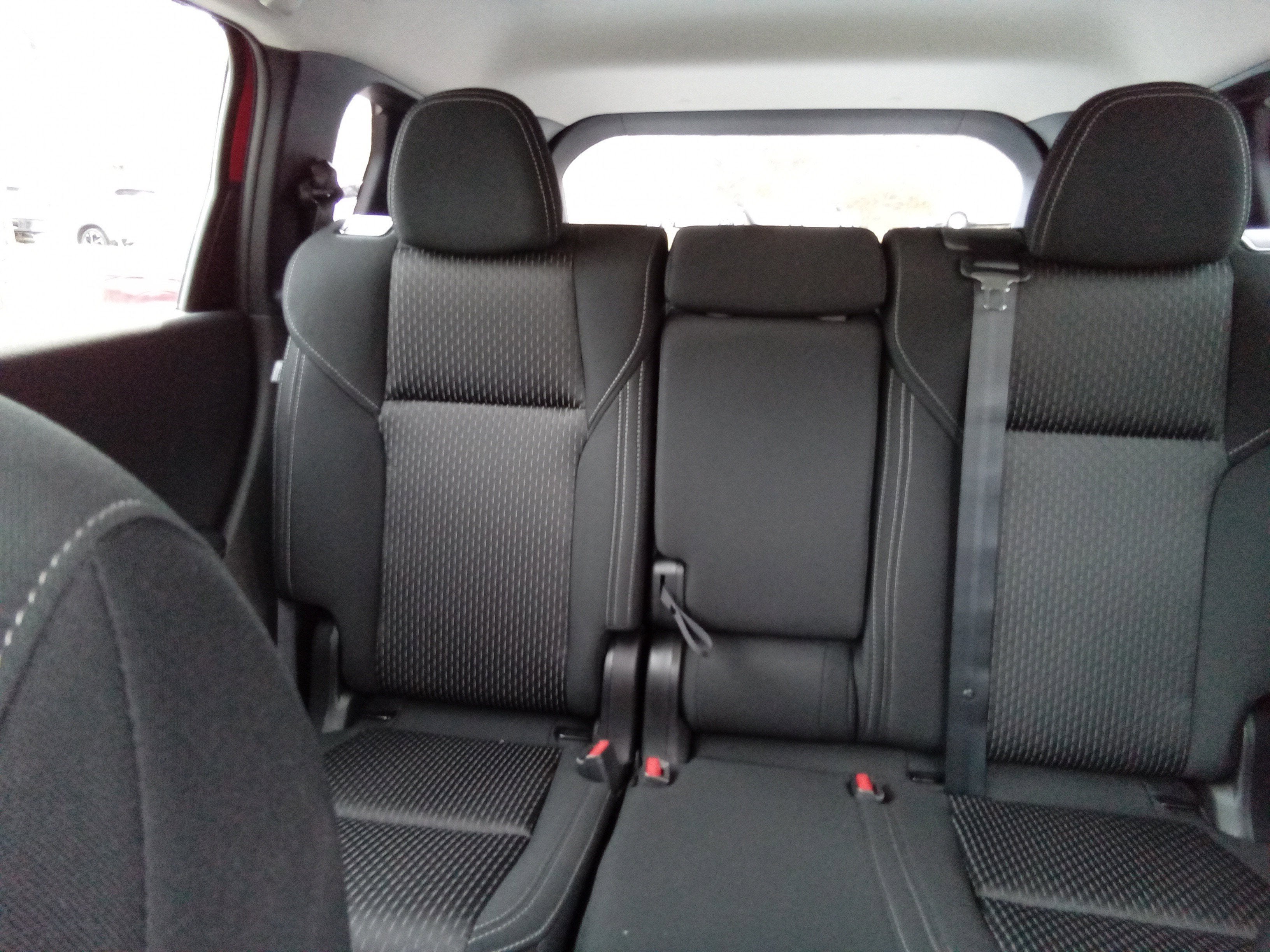 2026 Mitsubishi Outlander ES