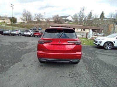 2026 Mitsubishi Outlander ES