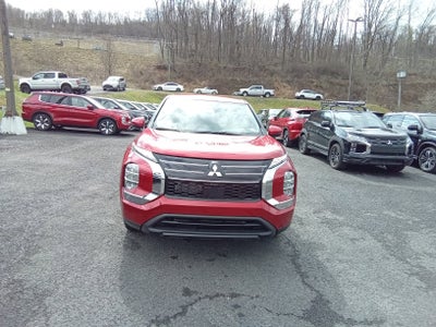 2026 Mitsubishi Outlander ES