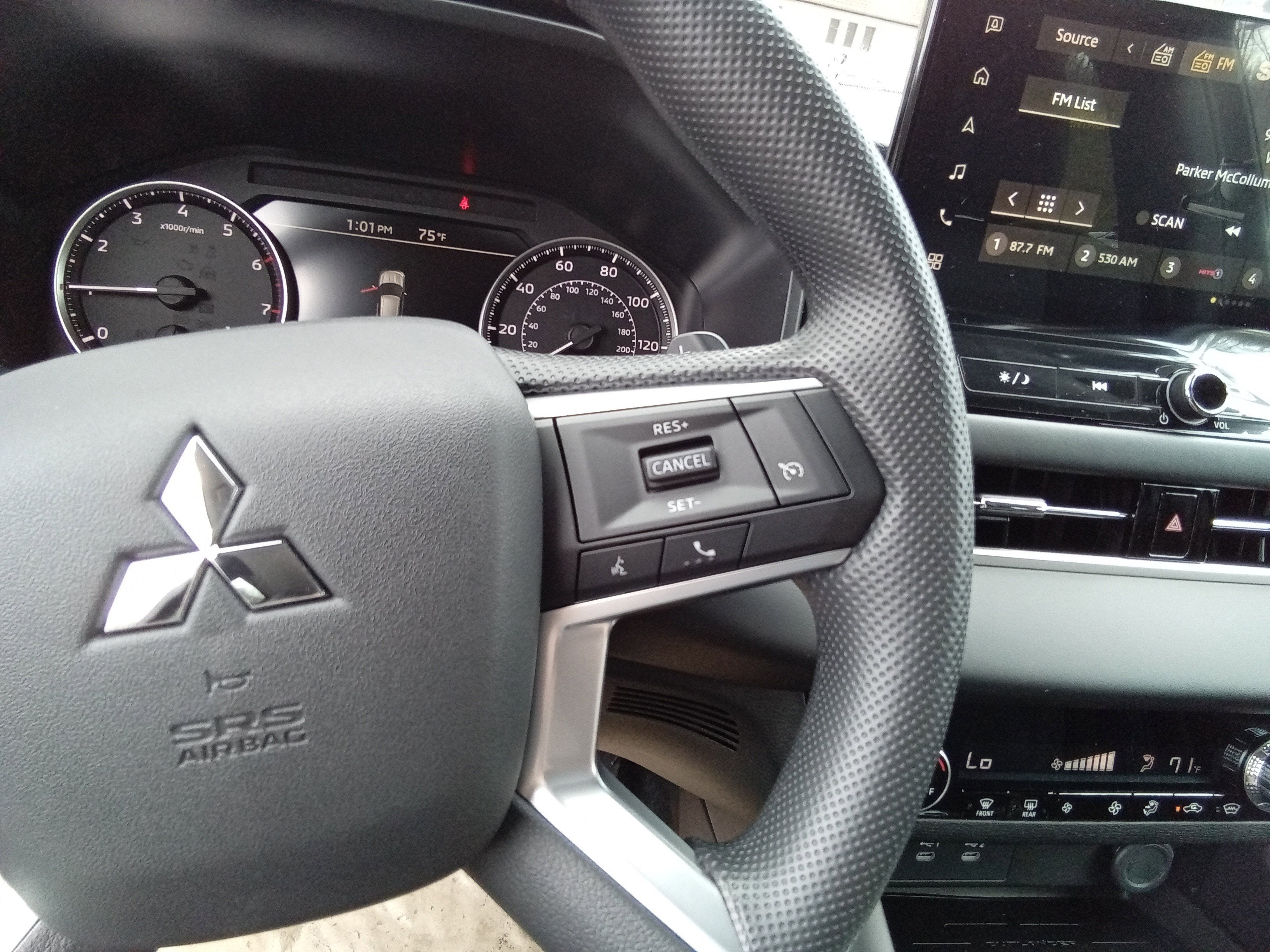 2026 Mitsubishi Outlander ES