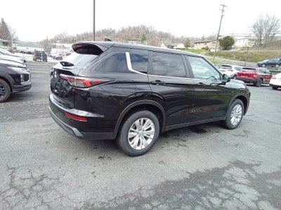 2026 Mitsubishi Outlander ES