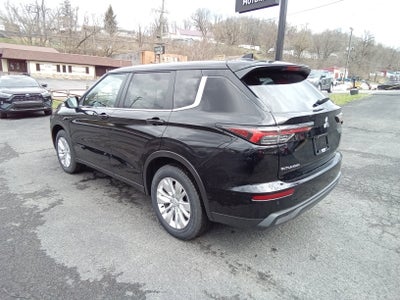 2026 Mitsubishi Outlander ES