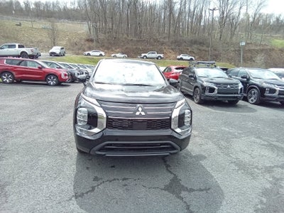 2026 Mitsubishi Outlander ES