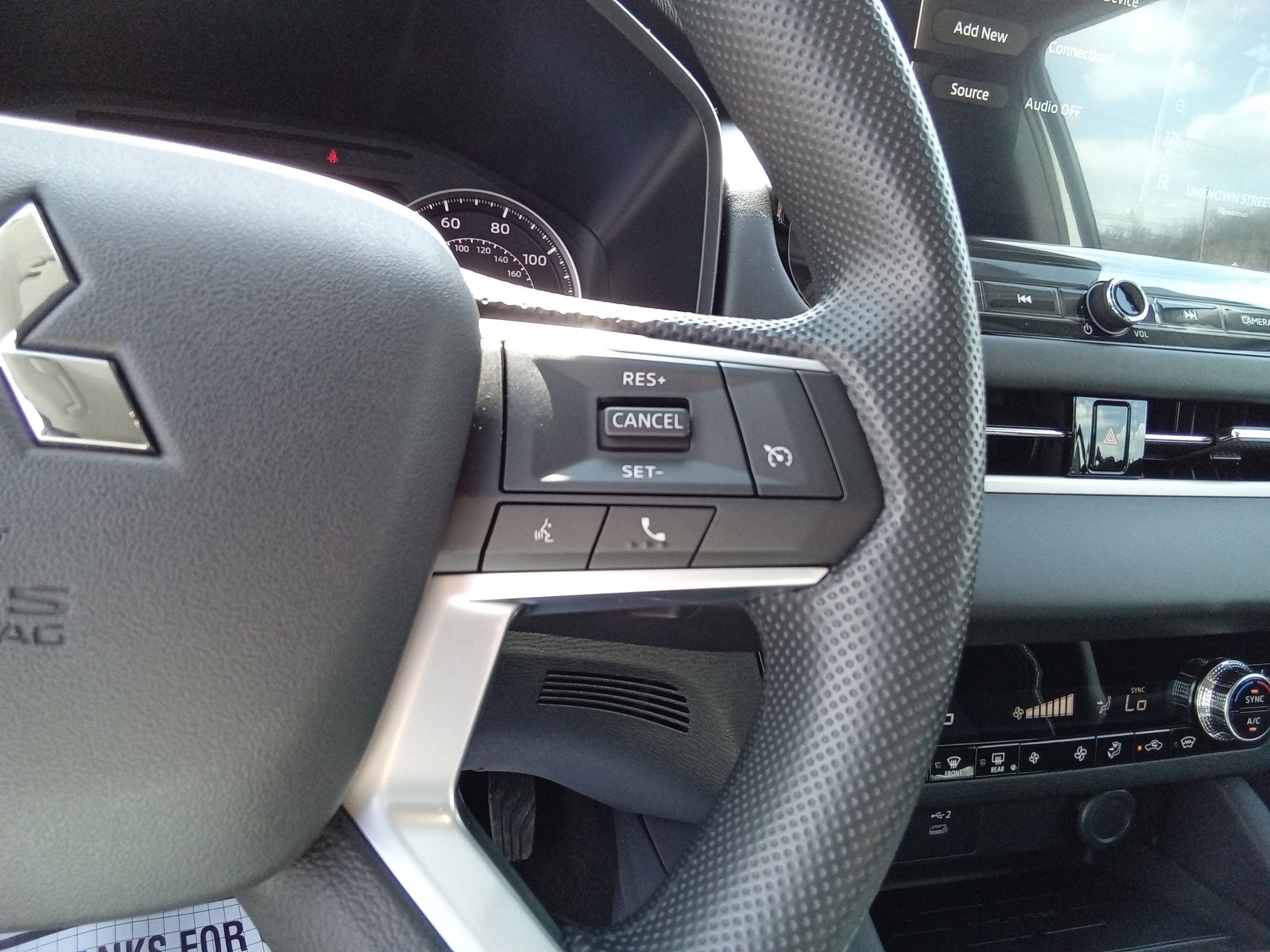 2026 Mitsubishi Outlander ES