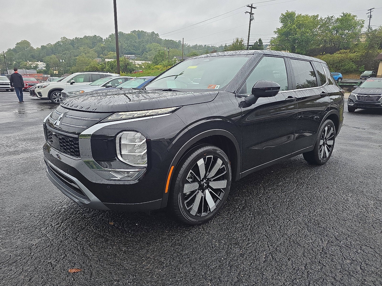 2025 Mitsubishi Outlander SE