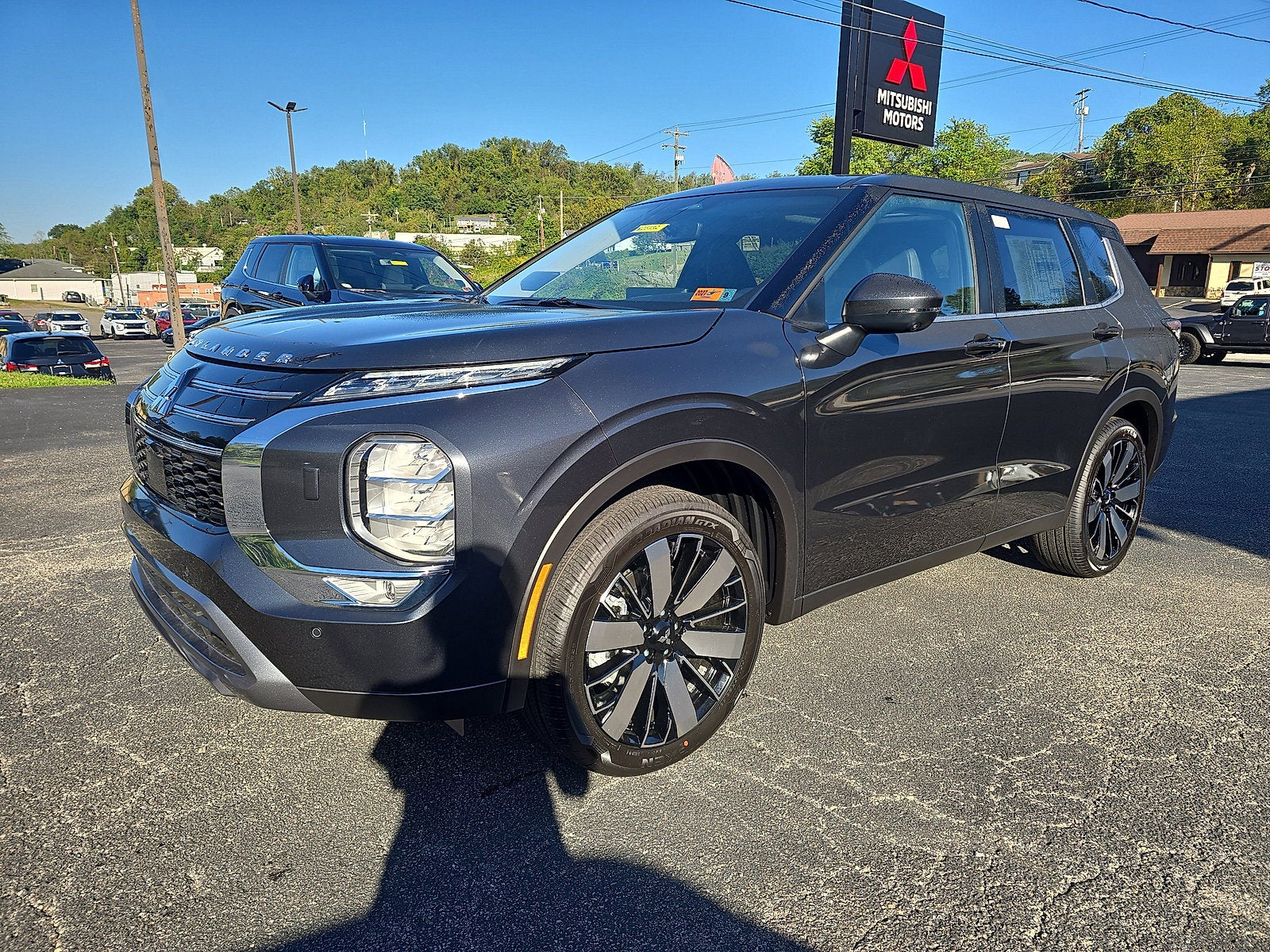 2025 Mitsubishi Outlander SE