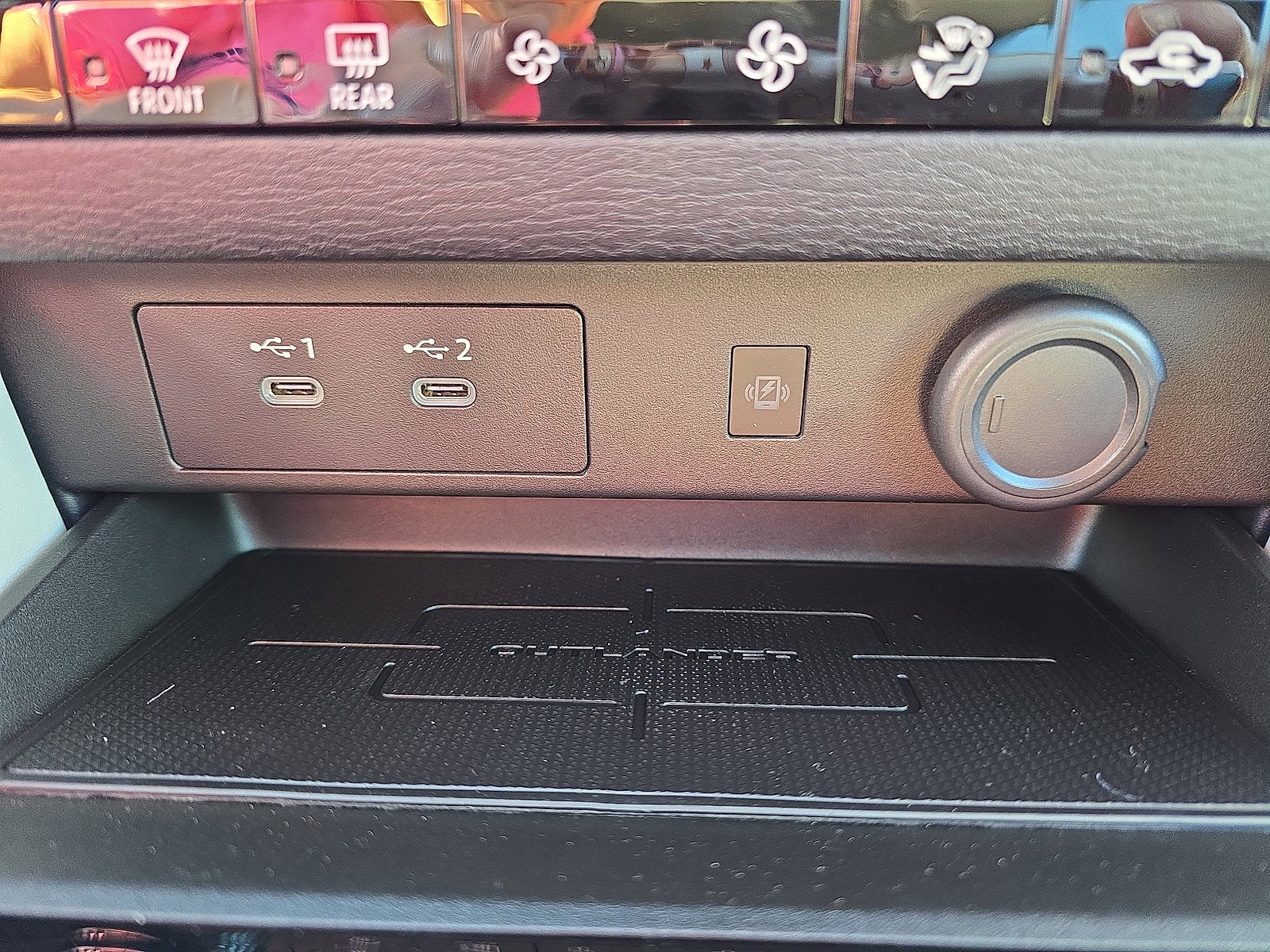 2025 Mitsubishi Outlander SE