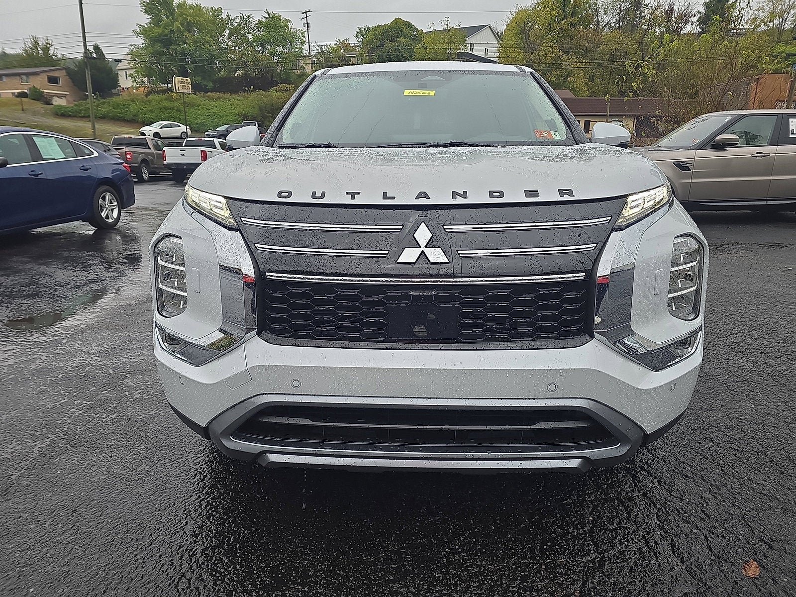 2025 Mitsubishi Outlander SE