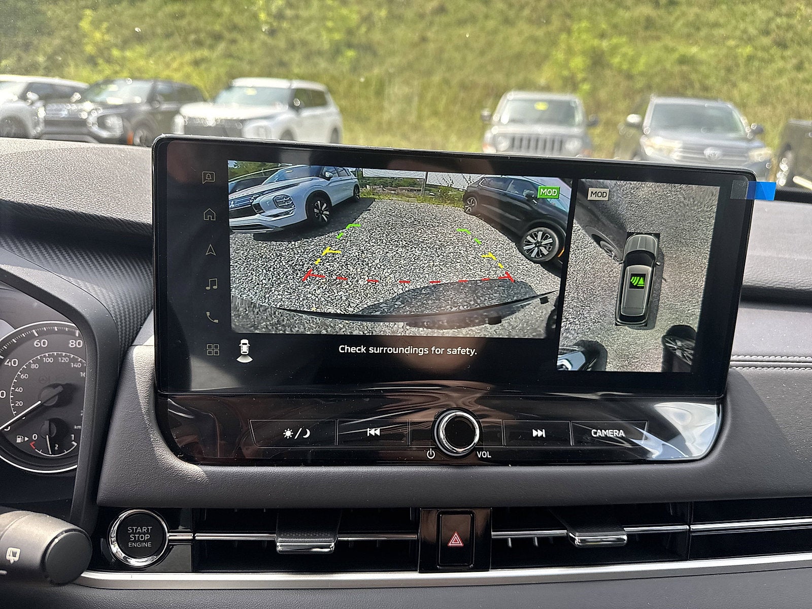 2025 Mitsubishi Outlander SE