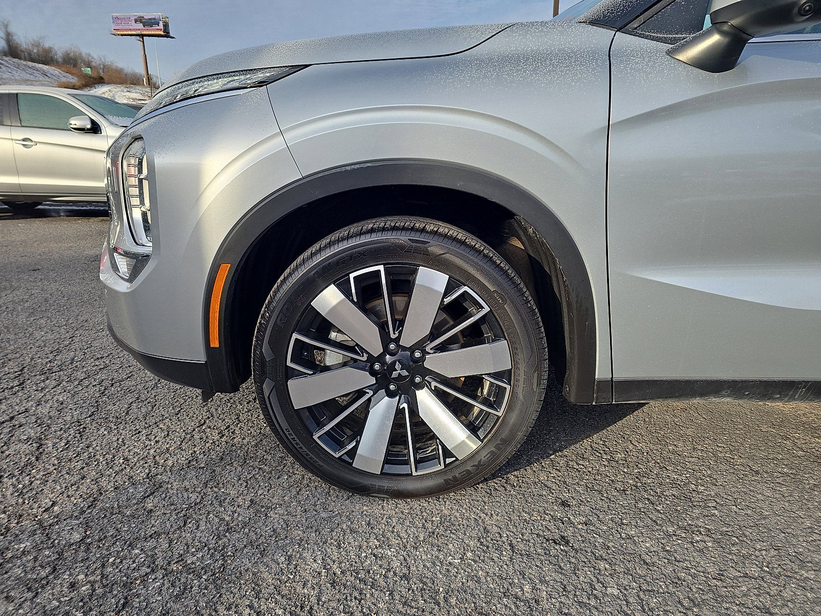 2025 Mitsubishi Outlander SE