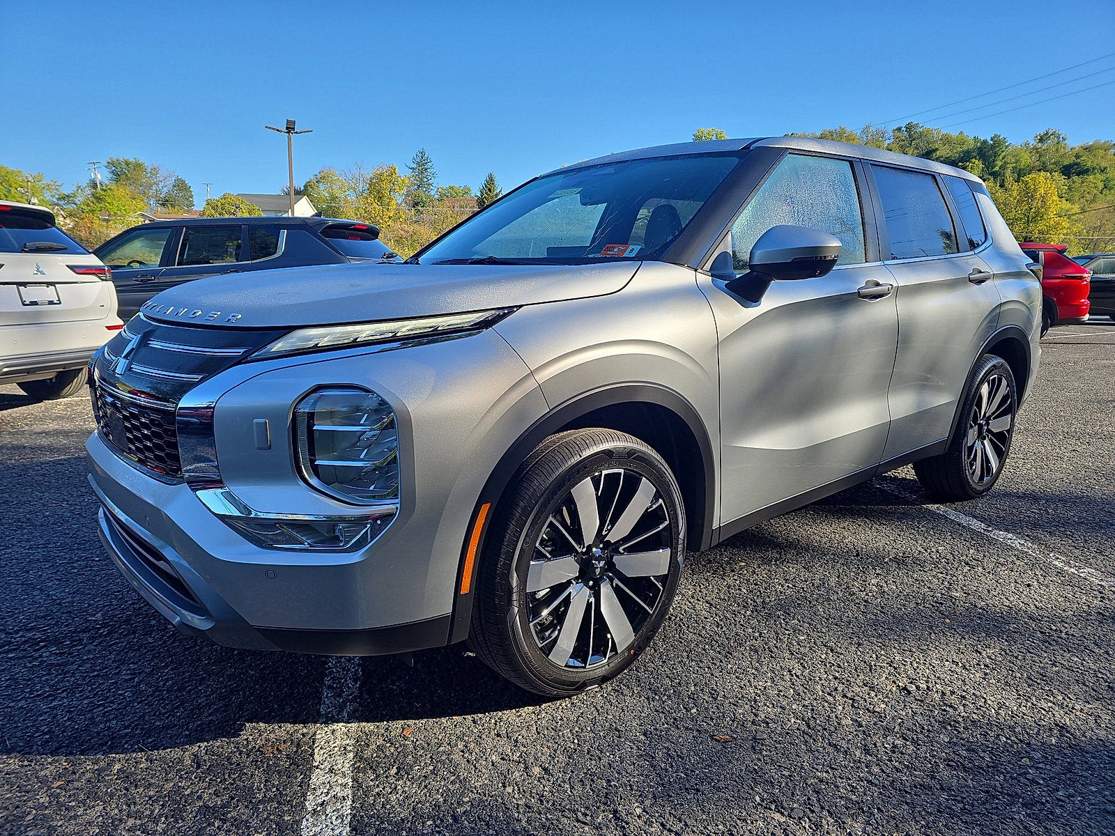 2025 Mitsubishi Outlander SE