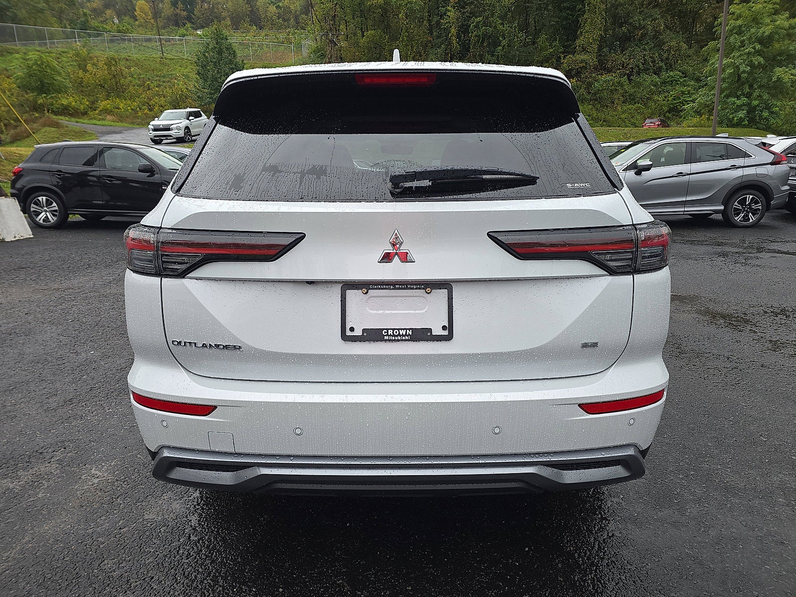 2025 Mitsubishi Outlander SE