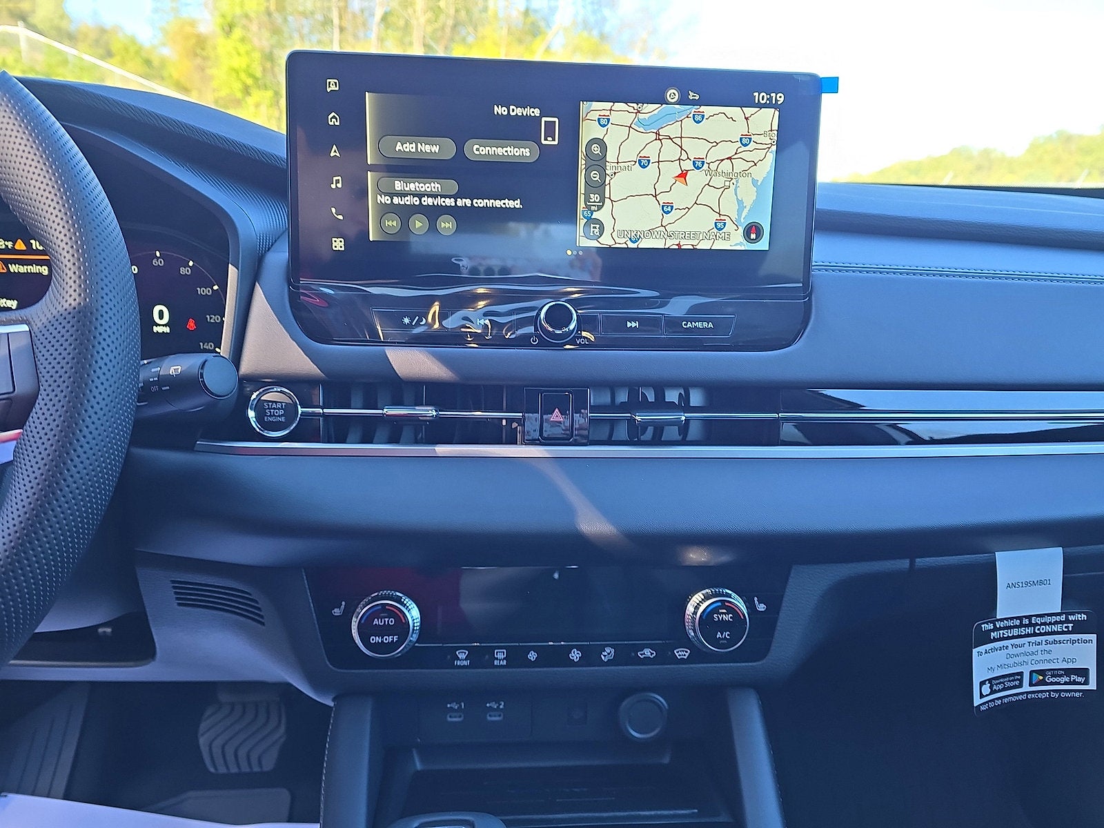 2025 Mitsubishi Outlander SE