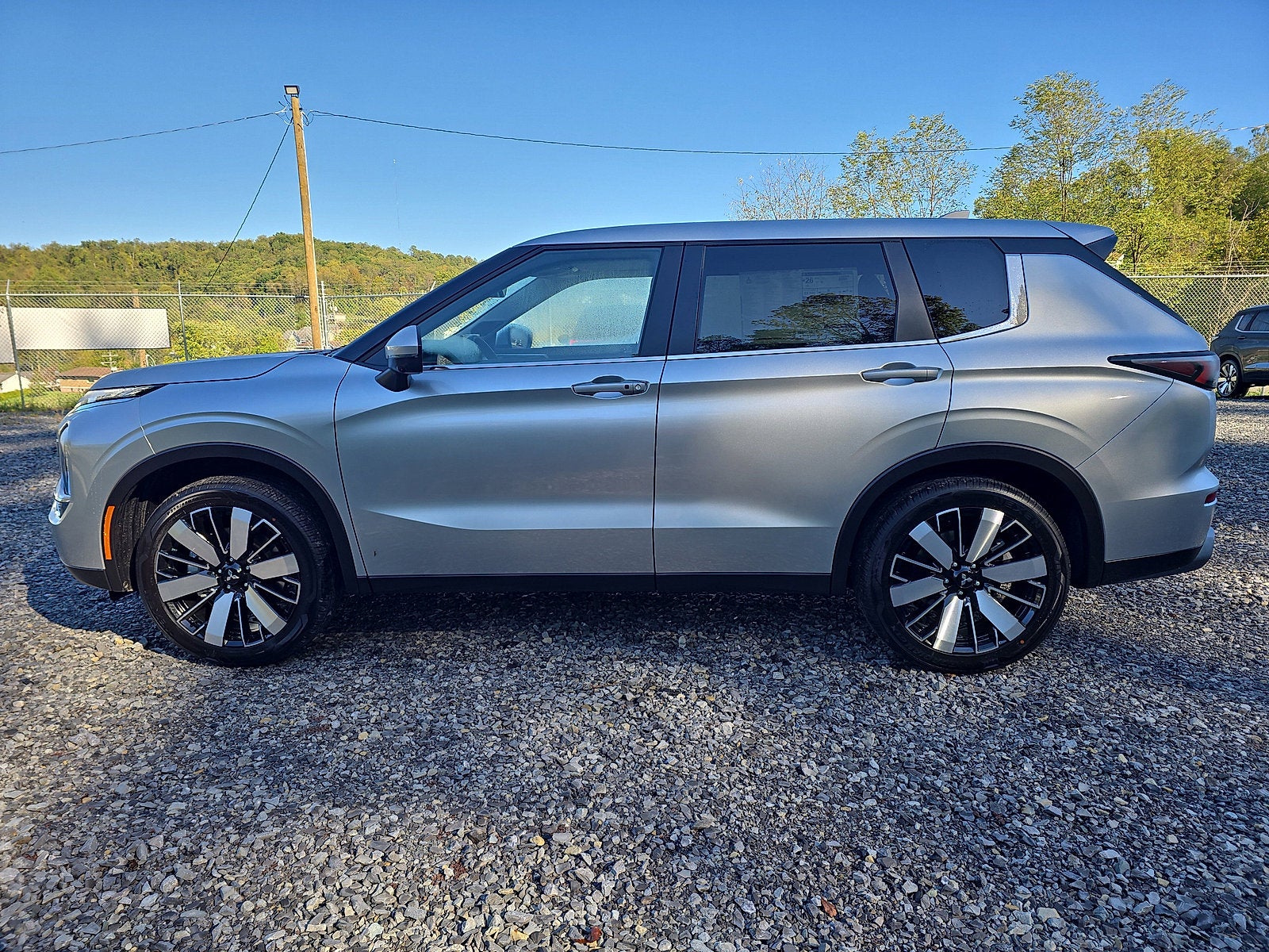 2025 Mitsubishi Outlander SE