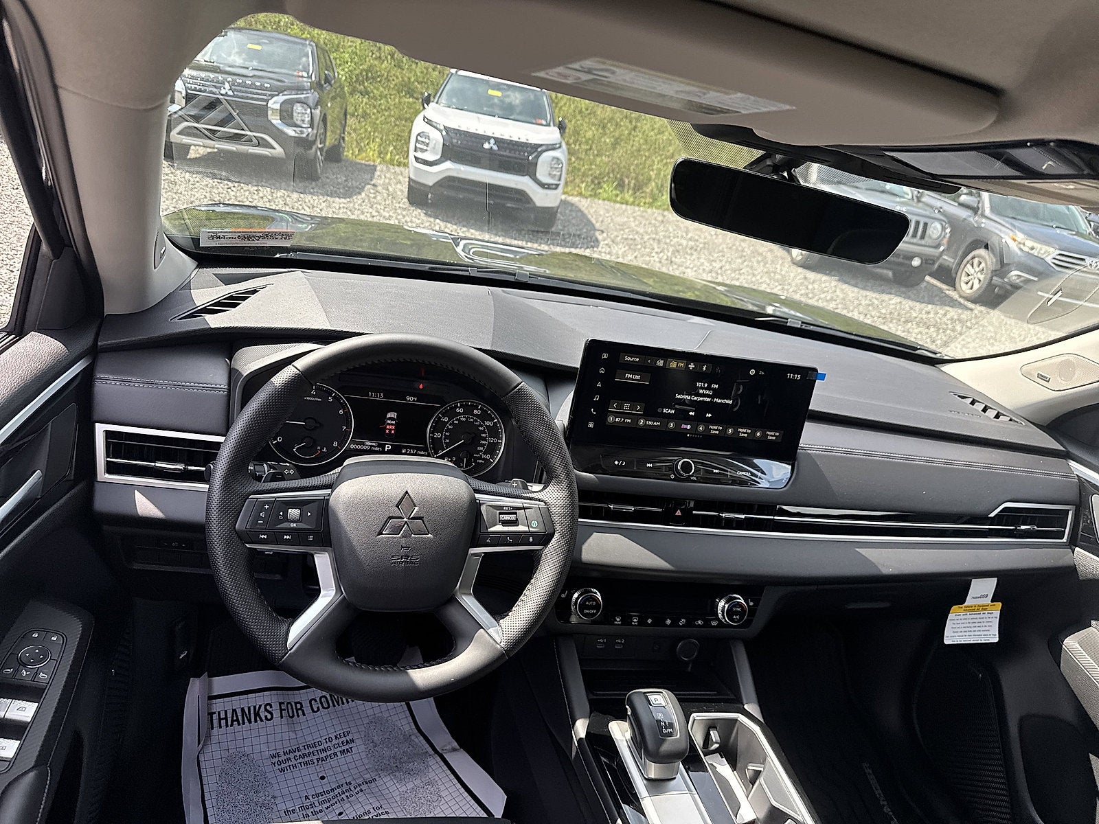 2025 Mitsubishi Outlander SE