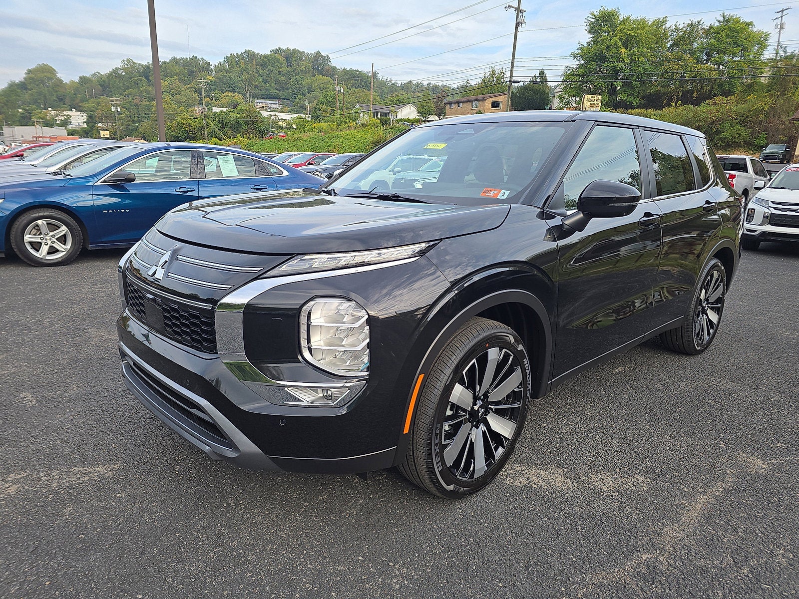 2025 Mitsubishi Outlander SE