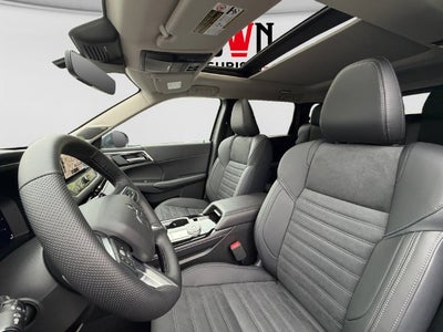 2026 Mitsubishi Outlander SE