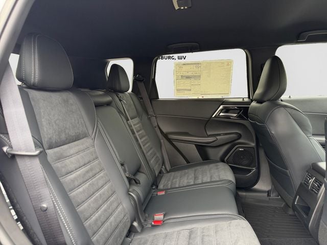 2026 Mitsubishi Outlander LE