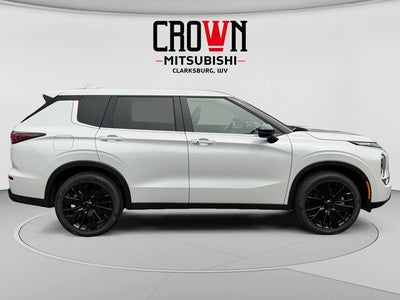 2026 Mitsubishi Outlander LE