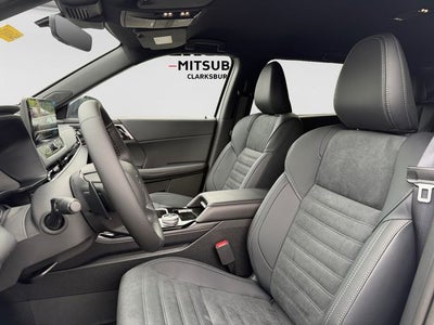 2026 Mitsubishi Outlander LE
