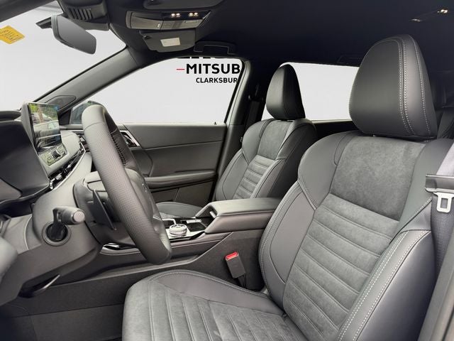 2026 Mitsubishi Outlander LE