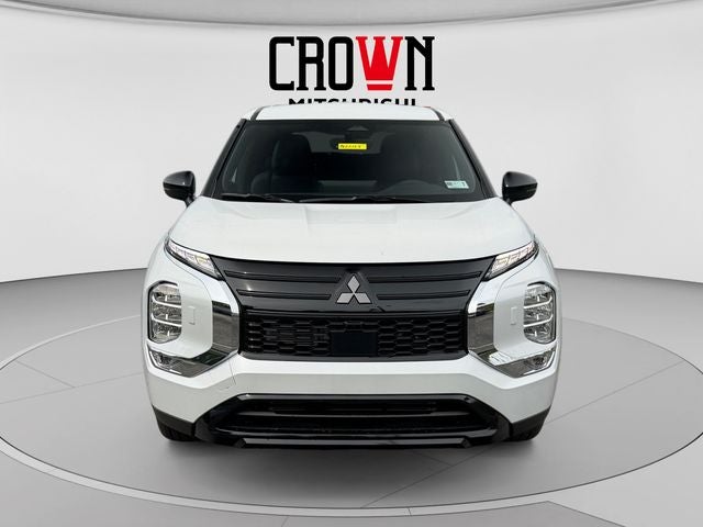 2026 Mitsubishi Outlander LE