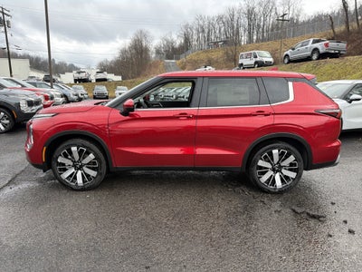 2026 Mitsubishi Outlander SE