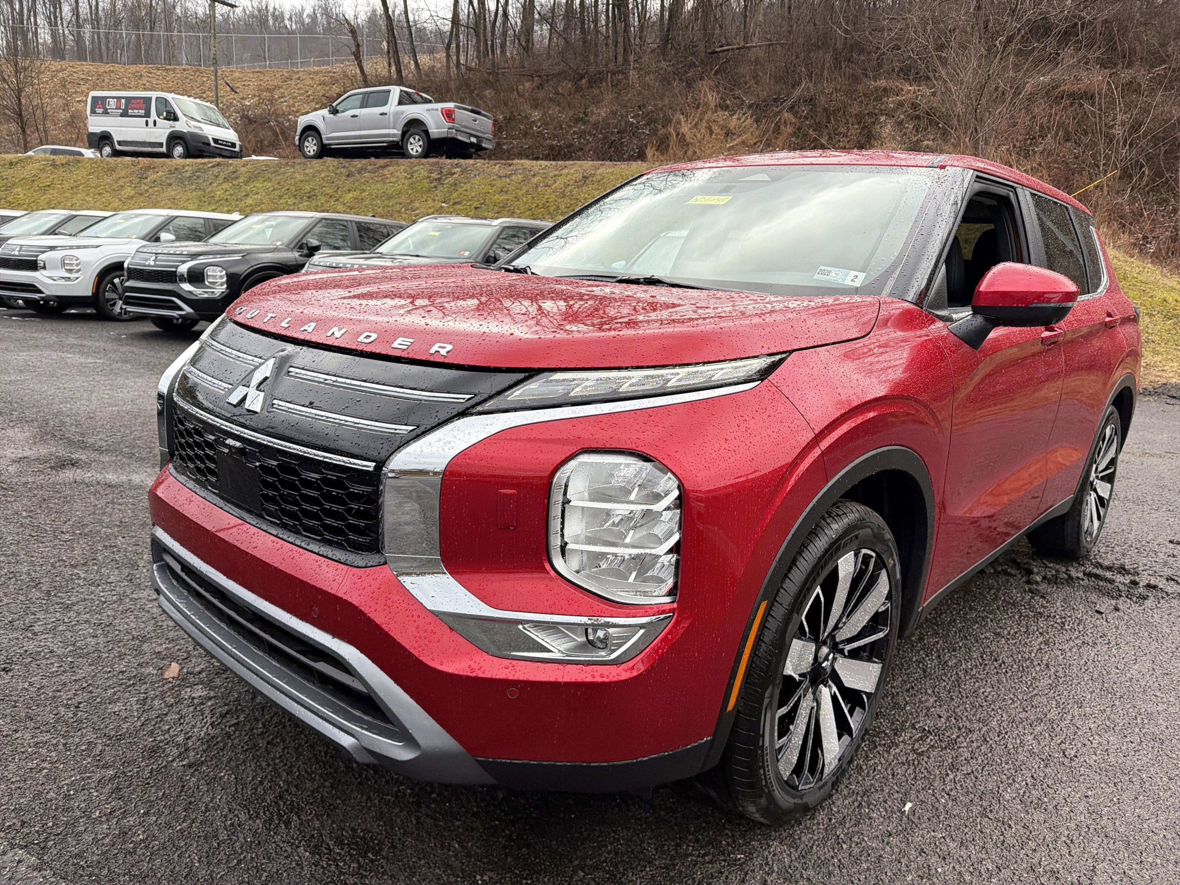 2026 Mitsubishi Outlander SE