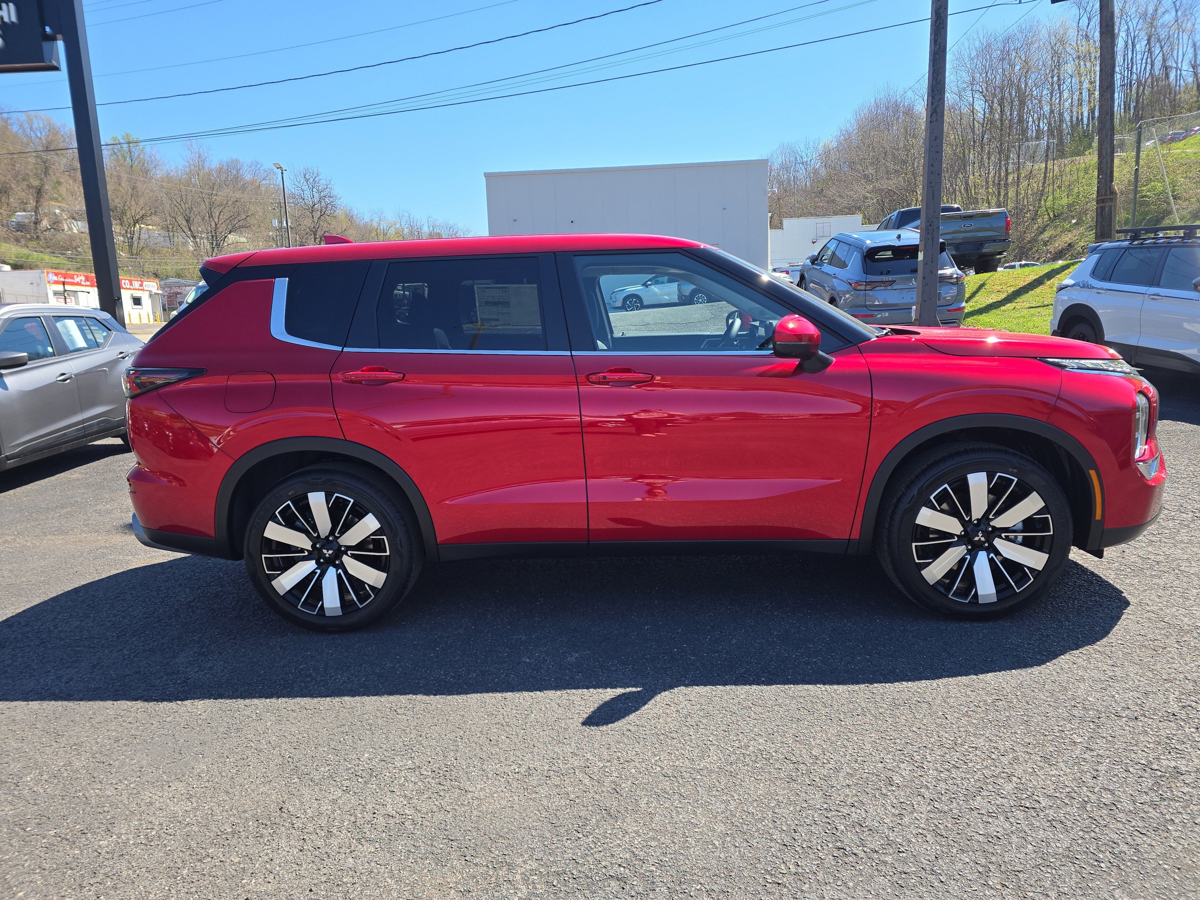 2026 Mitsubishi Outlander SE