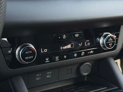 2026 Mitsubishi Outlander LE