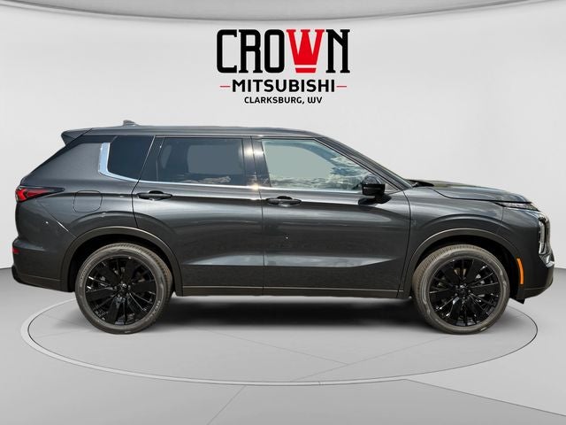 2026 Mitsubishi Outlander LE