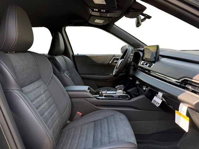 2026 Mitsubishi Outlander LE
