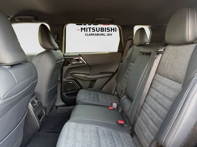 2026 Mitsubishi Outlander LE