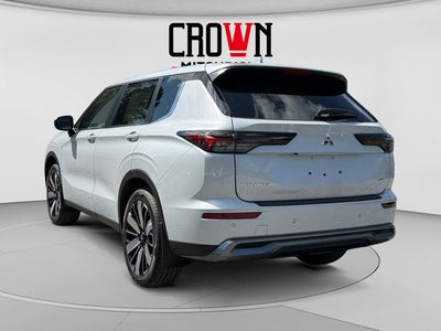 2026 Mitsubishi Outlander SE