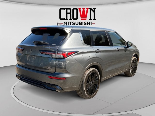 2026 Mitsubishi Outlander LE