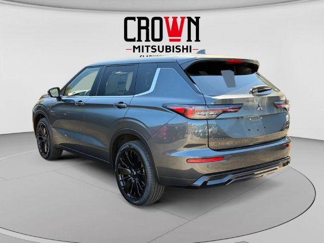 2026 Mitsubishi Outlander LE